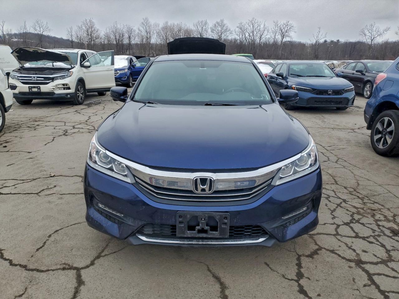 2017 HONDA ACCORD EXL photo 9
