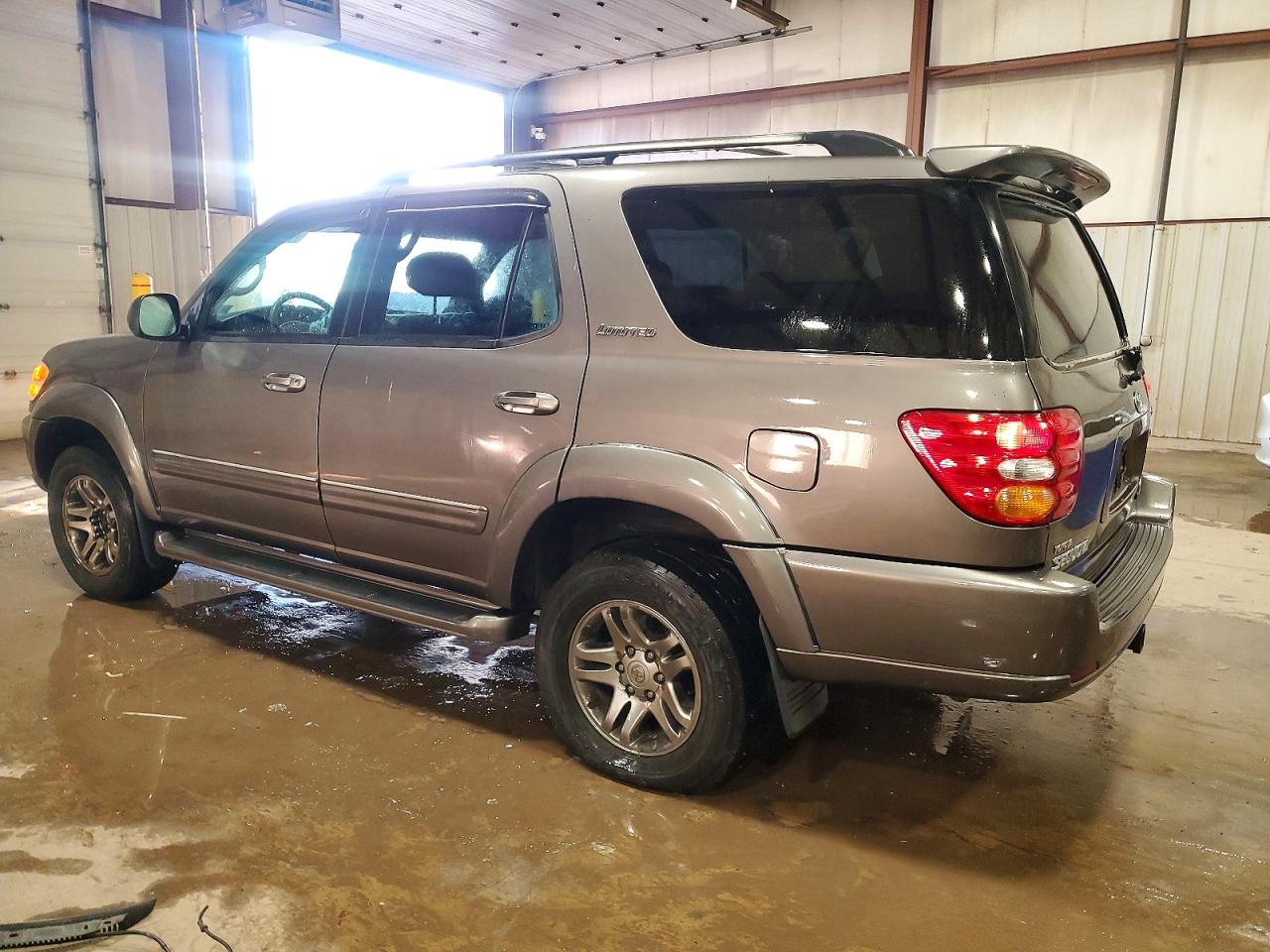2004 TOYOTA SEQUOIA LIMITED photo 2
