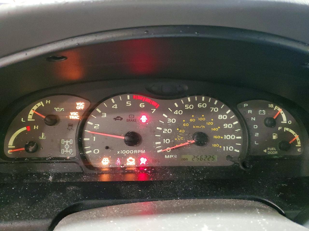 2004 TOYOTA SEQUOIA LIMITED photo 9