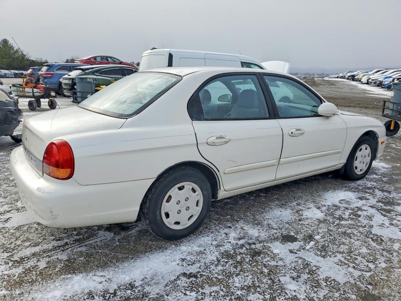 1999 HYUNDAI SONATA GL photo 3