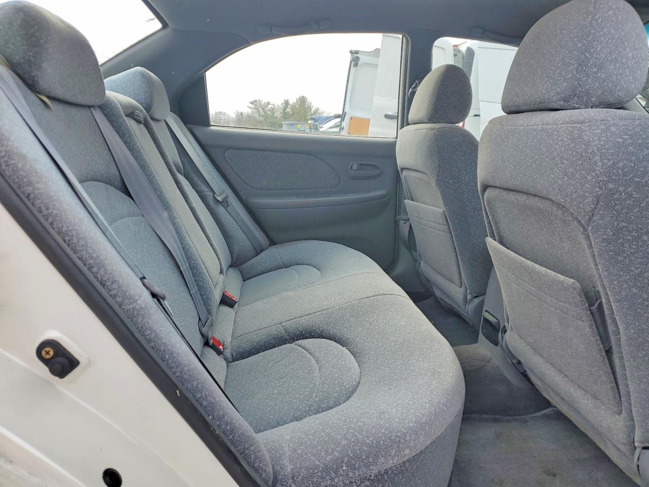 1999 HYUNDAI SONATA GL photo 10