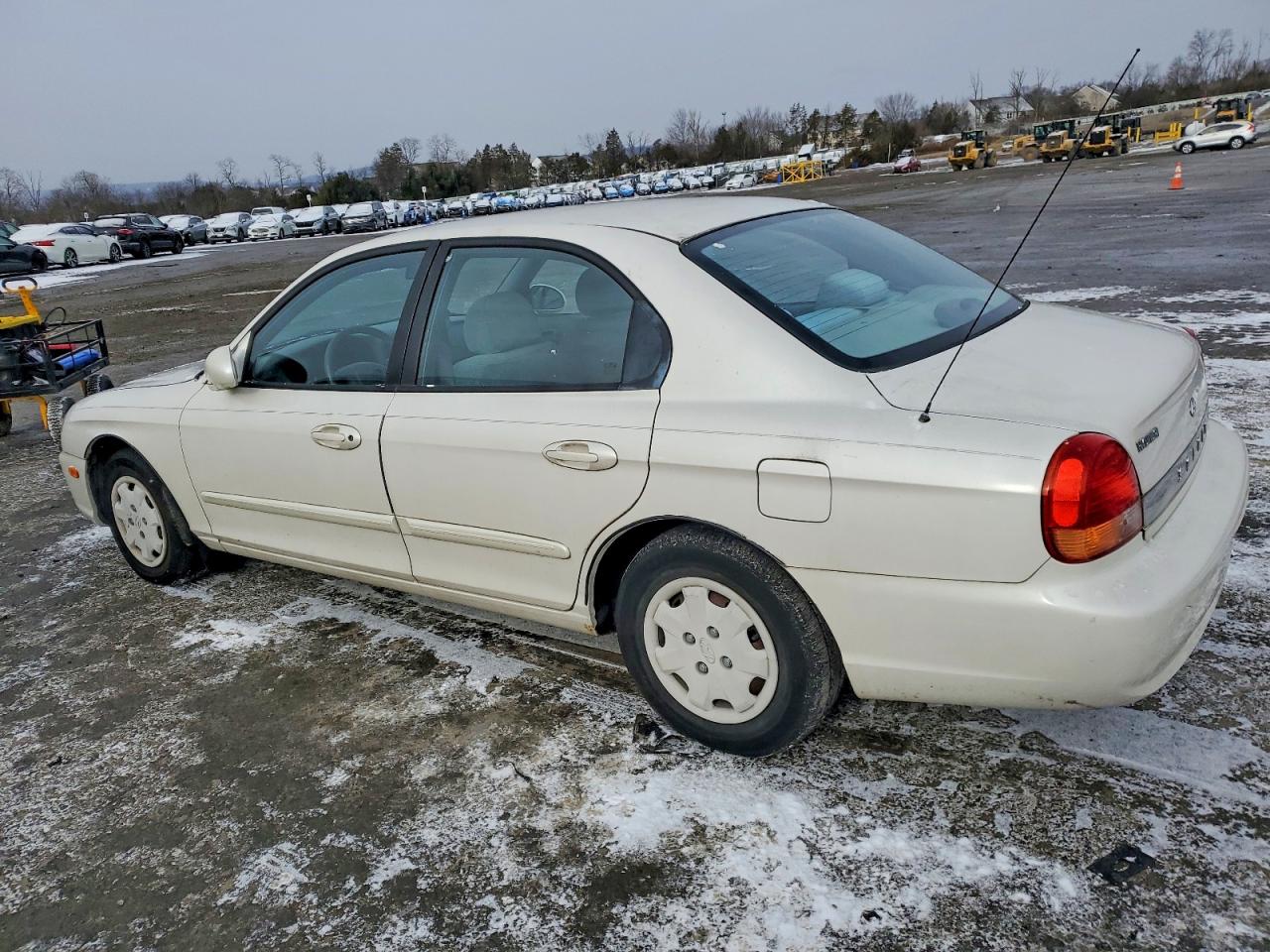 1999 HYUNDAI SONATA GL photo 2