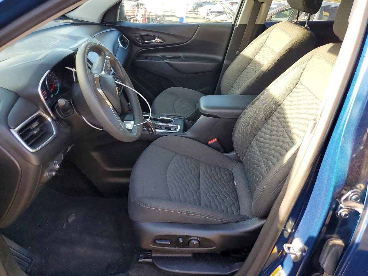 2021 CHEVROLET EQUINOX LT photo 7