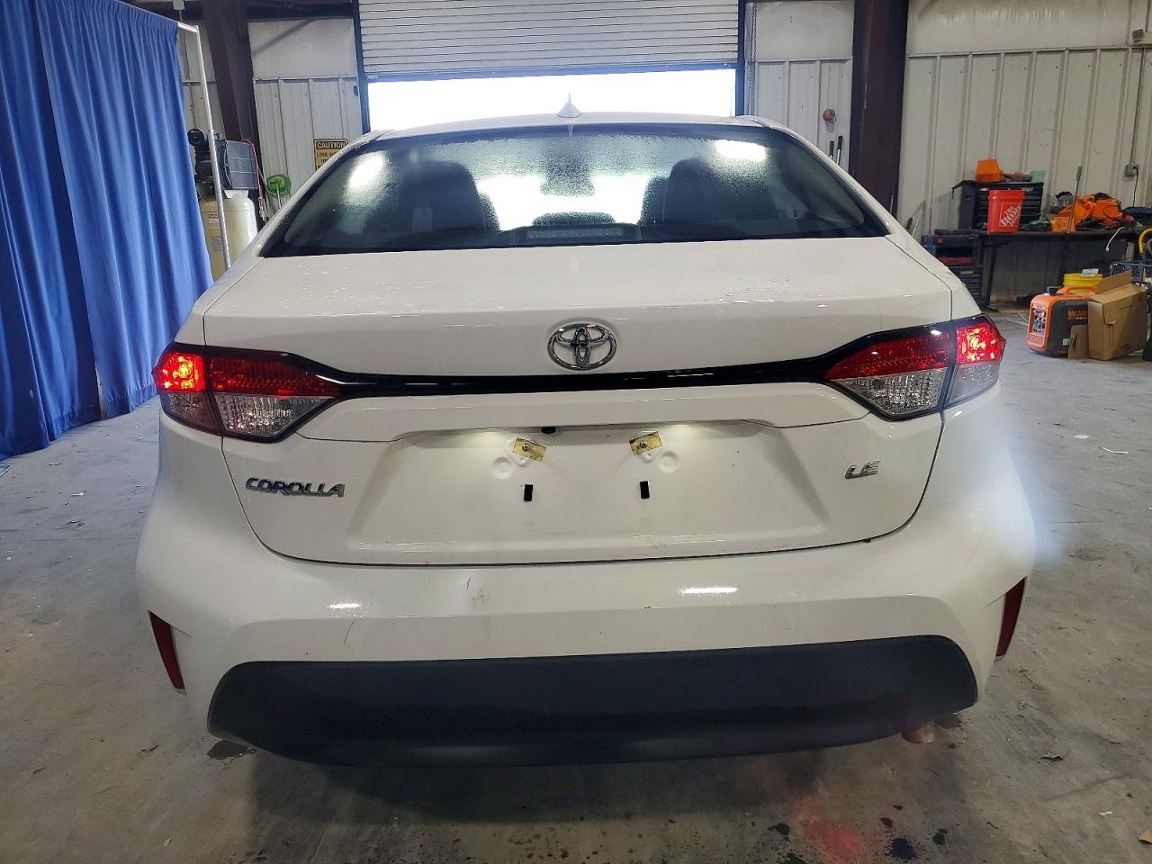 2025 TOYOTA COROLLA LE photo 11