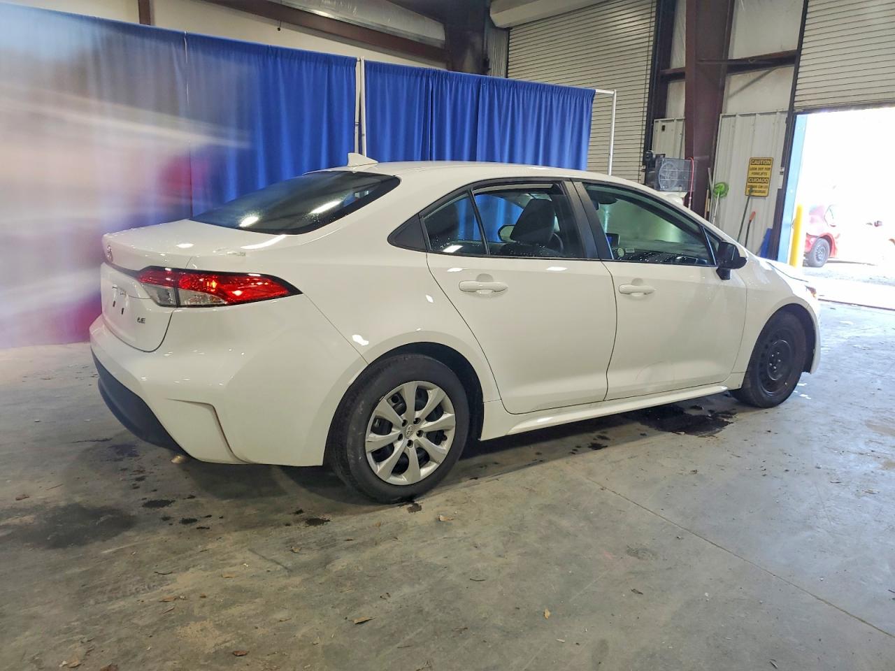 2025 TOYOTA COROLLA LE photo 5