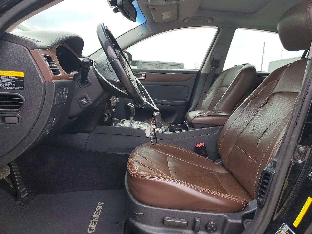 2013 HYUNDAI GENESIS 3.8L photo 13