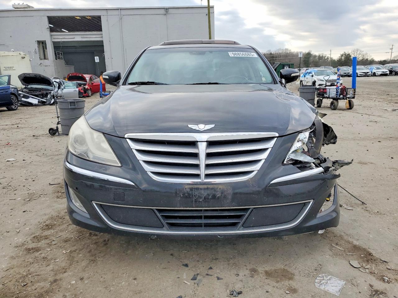2013 HYUNDAI GENESIS 3.8L photo 9