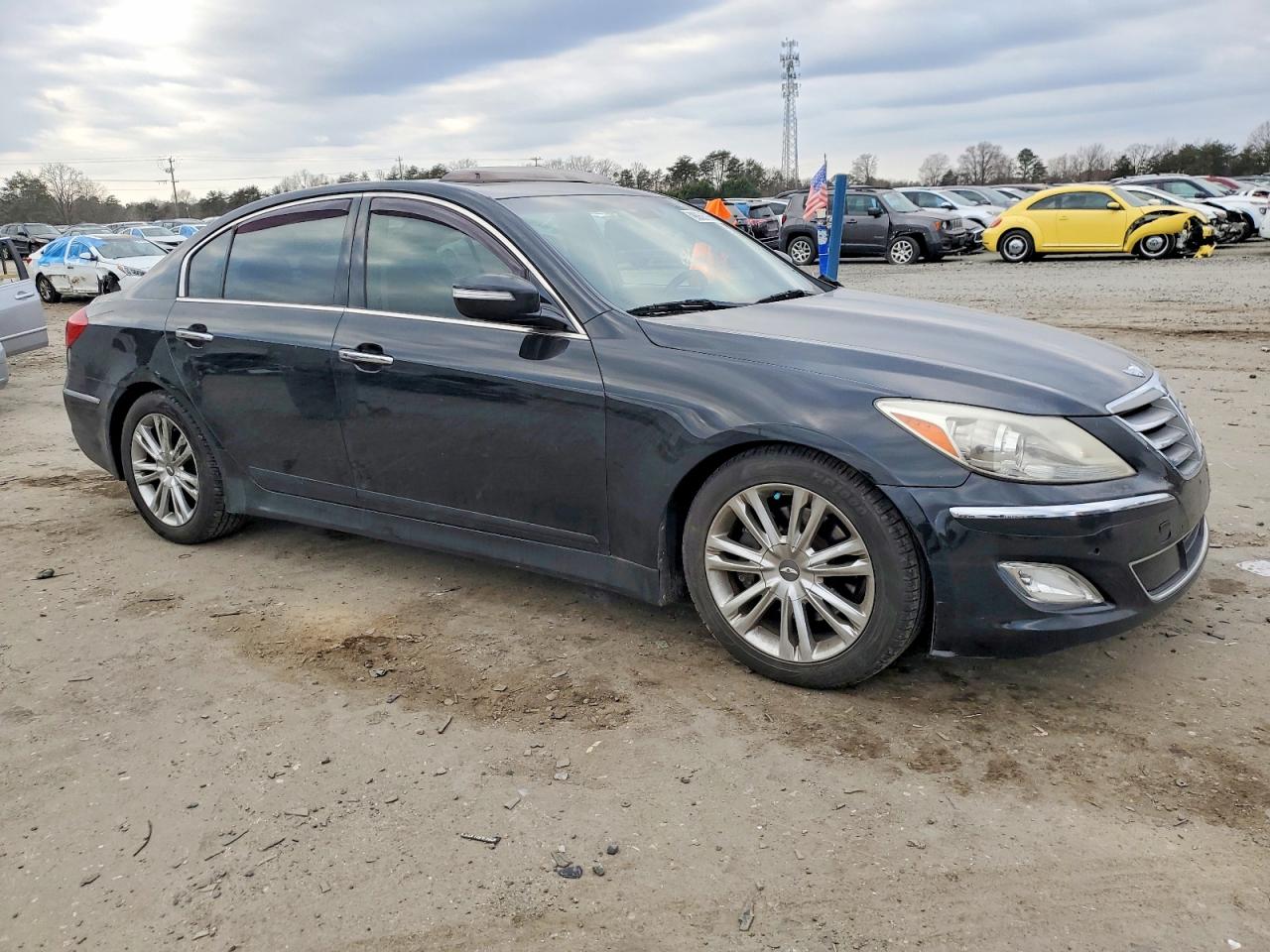 2013 HYUNDAI GENESIS 3.8L photo 7