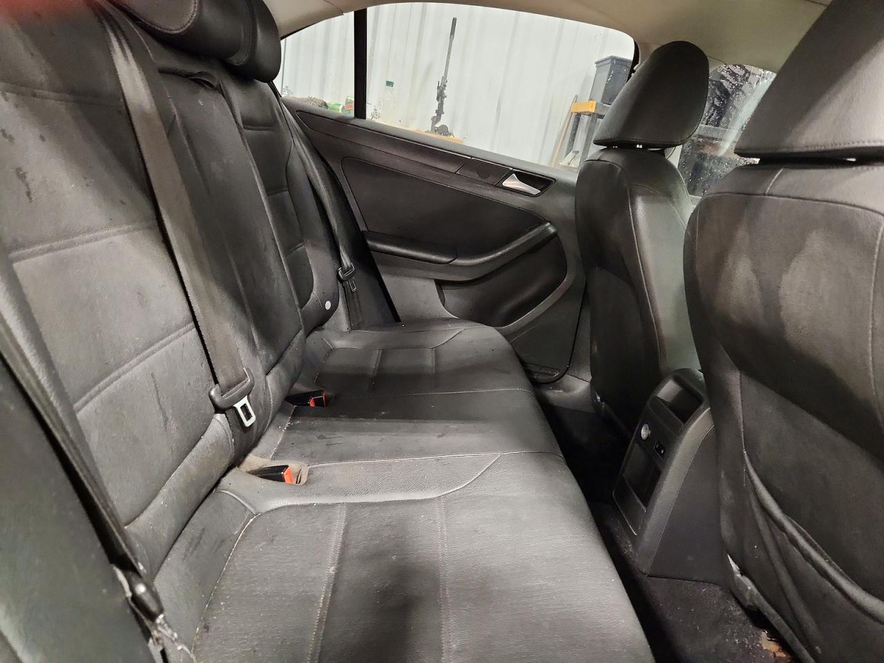 2012 VOLKSWAGEN JETTA SE photo 10