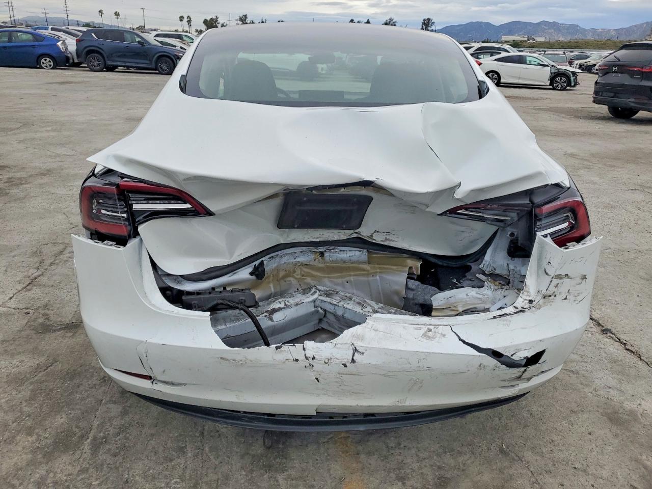 2023 TESLA MODEL 3 photo 6