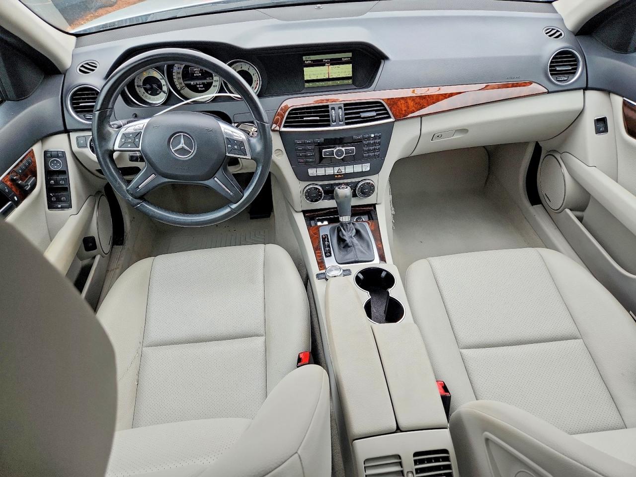 2013 MERCEDES-BENZ C 250 photo 8