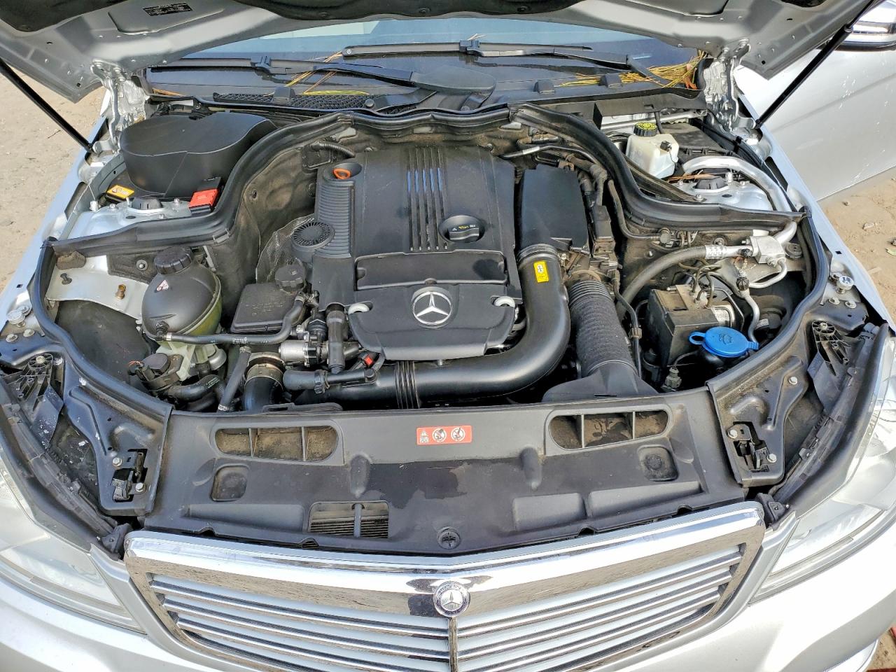 2013 MERCEDES-BENZ C 250 photo 11