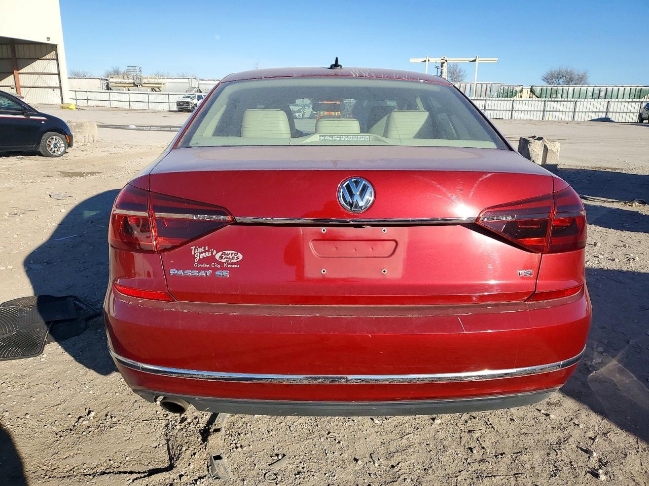 2017 VOLKSWAGEN PASSAT SE photo 6