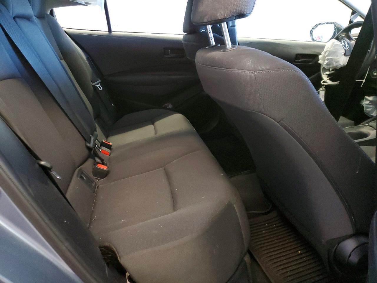 2025 TOYOTA COROLLA LE photo 10
