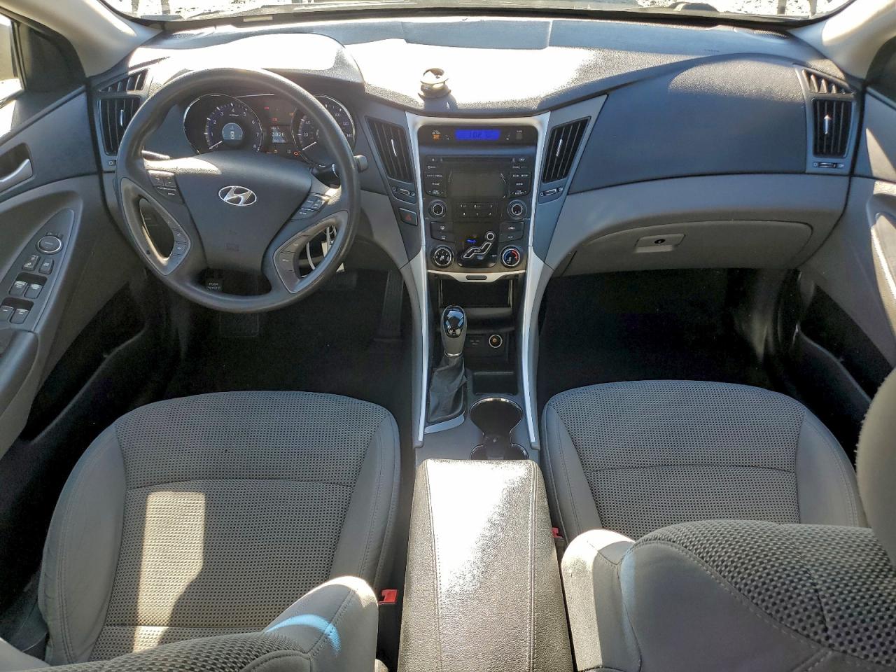 2013 HYUNDAI SONATA GLS photo 8