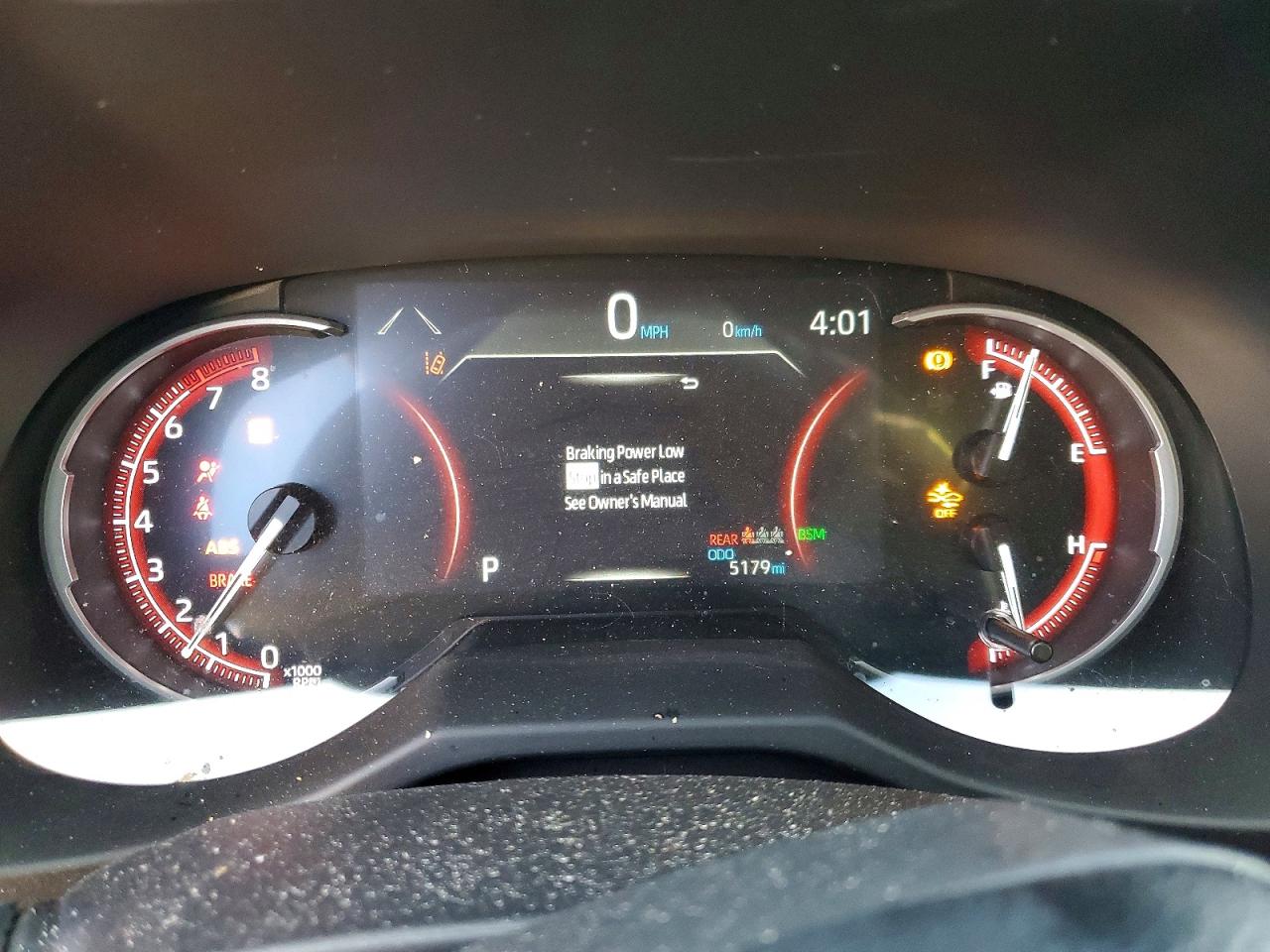 2025 TOYOTA RAV4 XLE photo 17