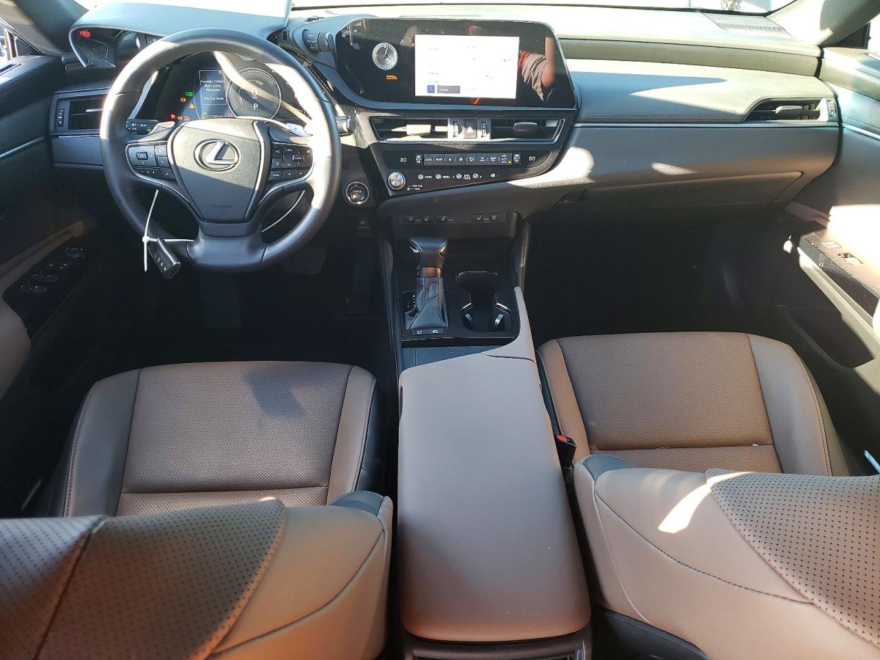 2025 LEXUS ES 300H BASE photo 8