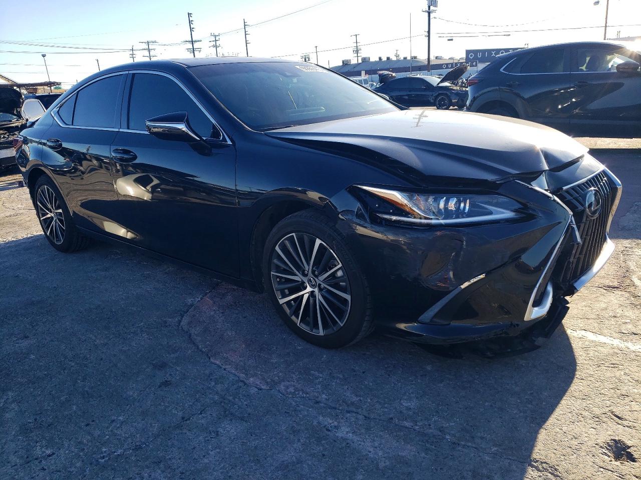 2025 LEXUS ES 300H BASE photo 4