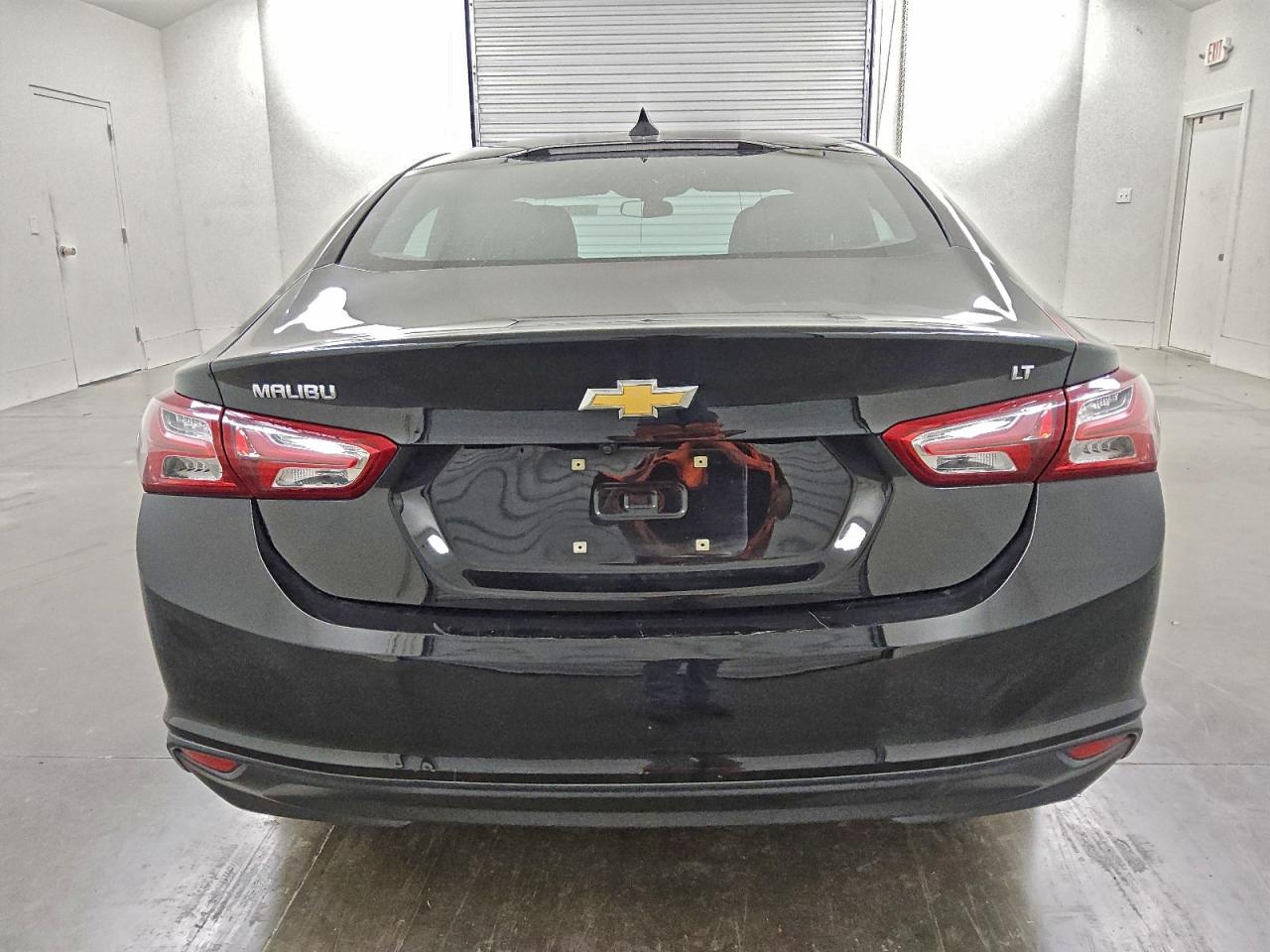 2022 CHEVROLET MALIBU LT photo 6