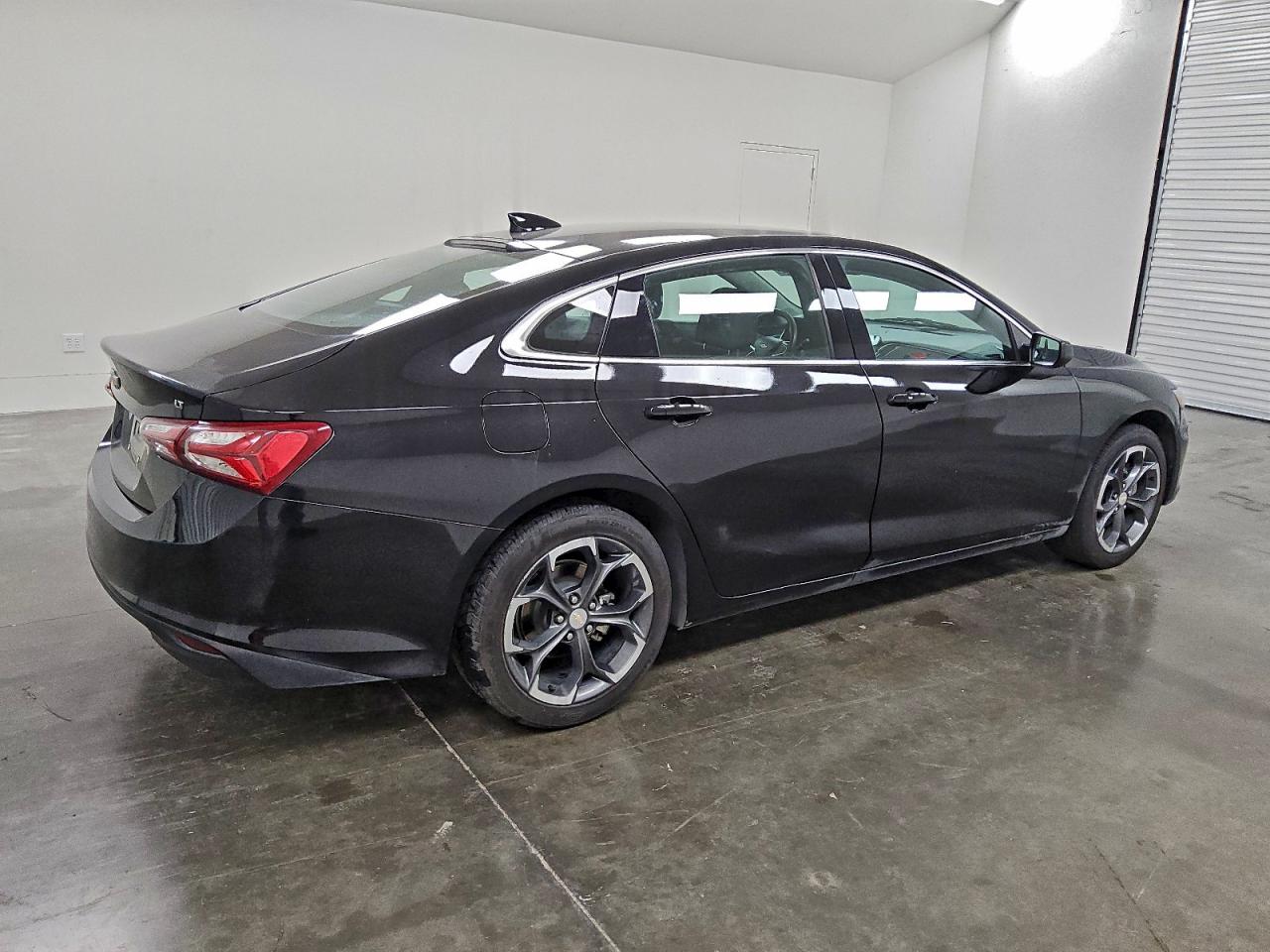 2022 CHEVROLET MALIBU LT photo 3