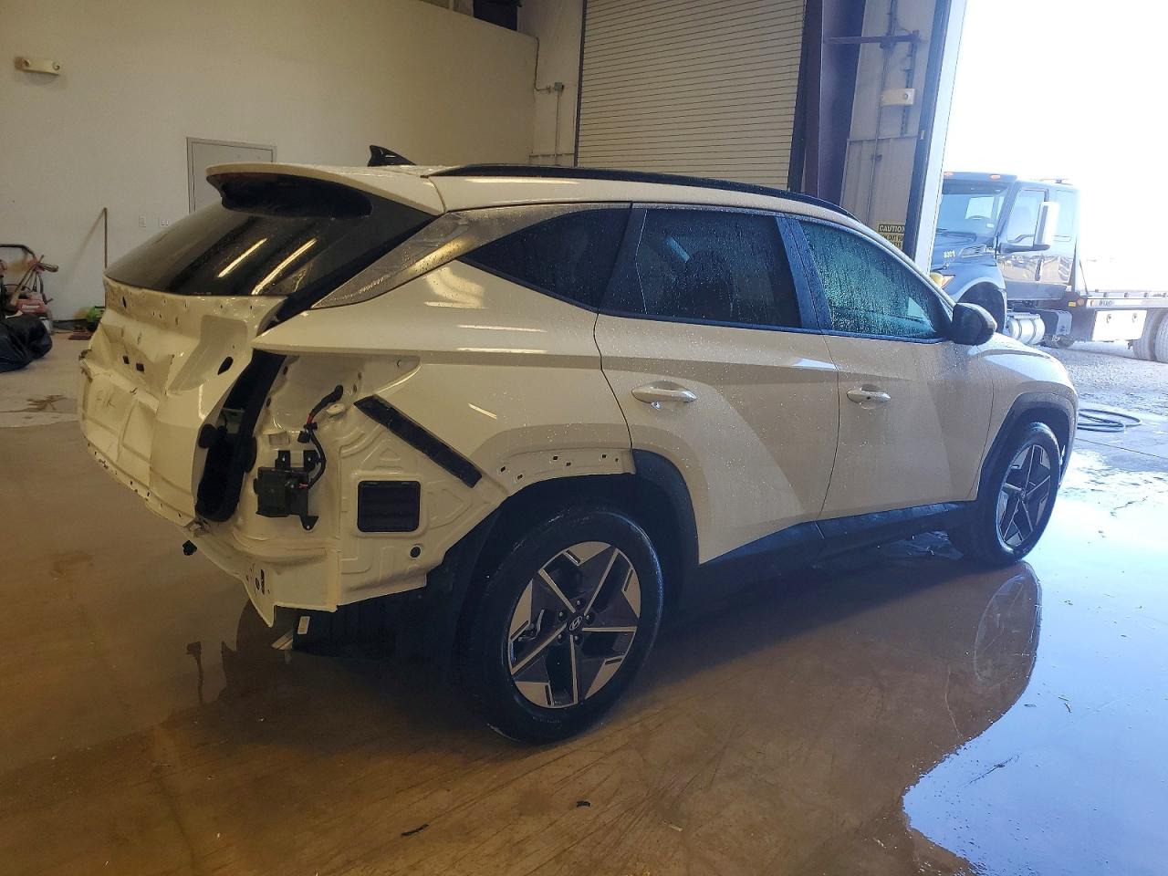 2026 HYUNDAI TUCSON SEL photo 3