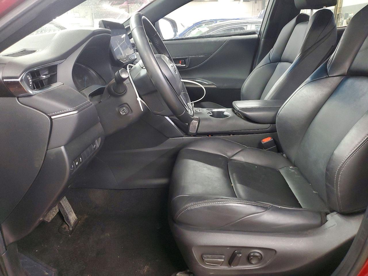 2023 TOYOTA VENZA LE photo 13