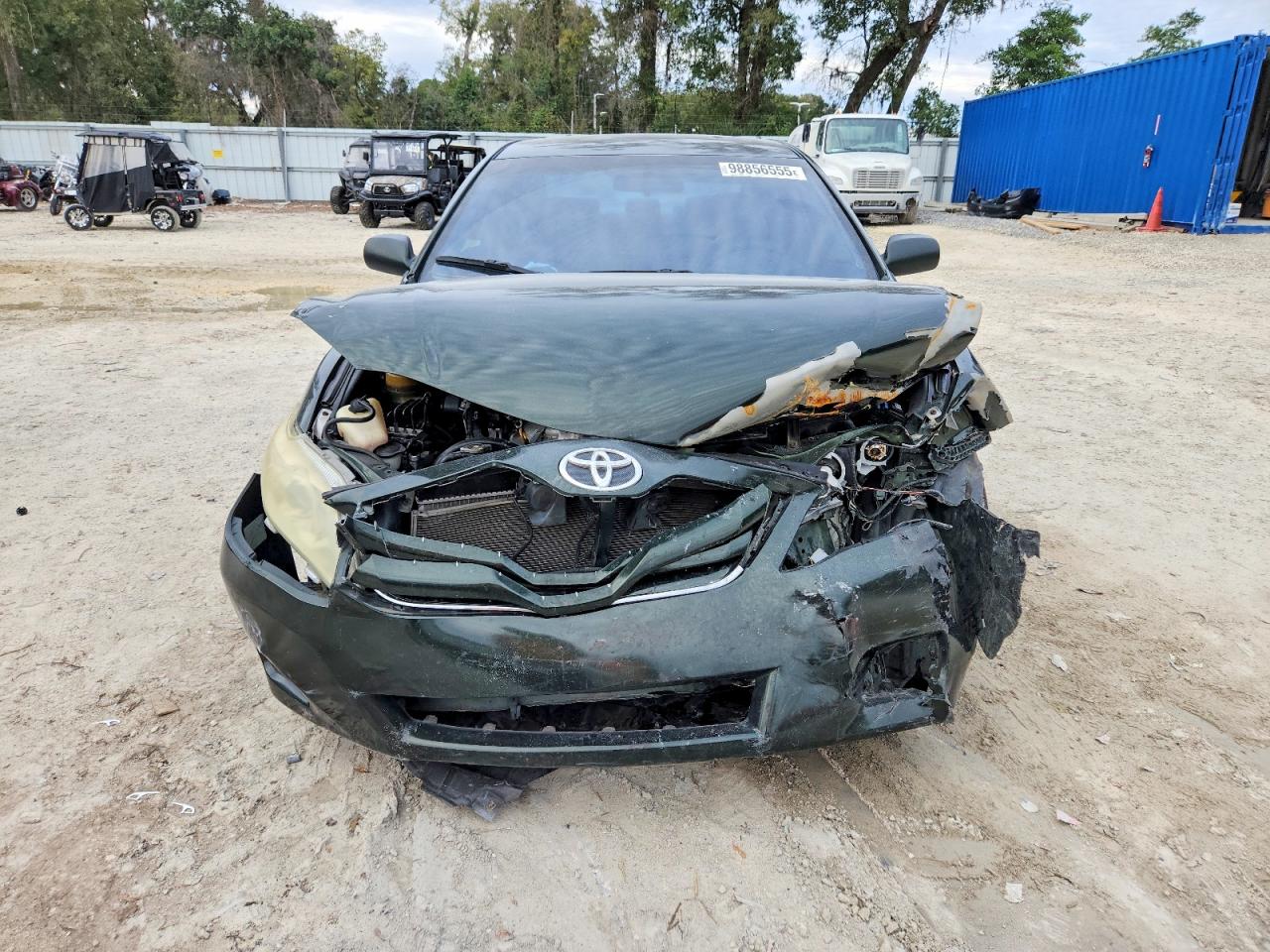 2011 TOYOTA CAMRY BASE photo 5