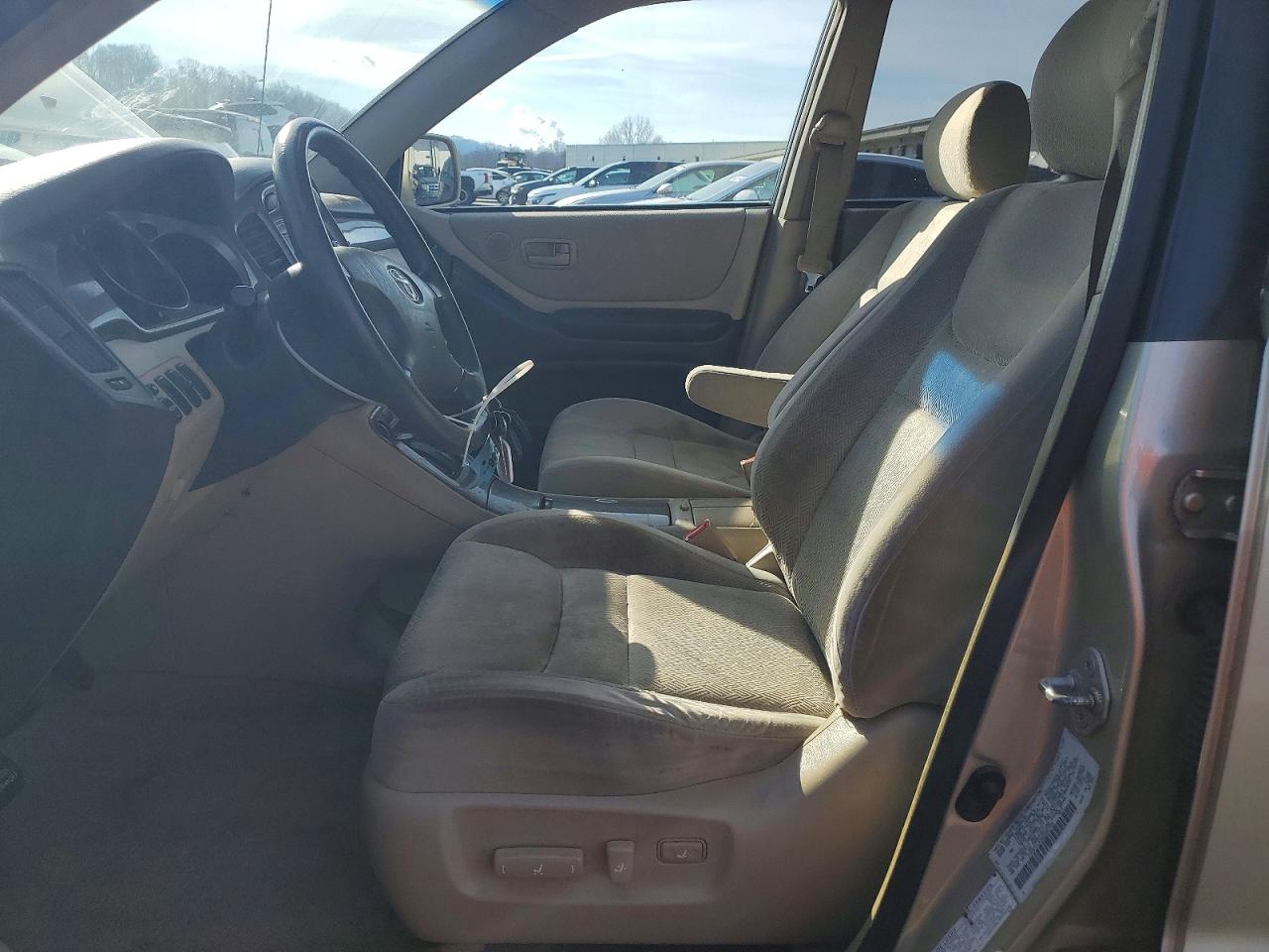 2003 TOYOTA HIGHLANDER LIMITED photo 7