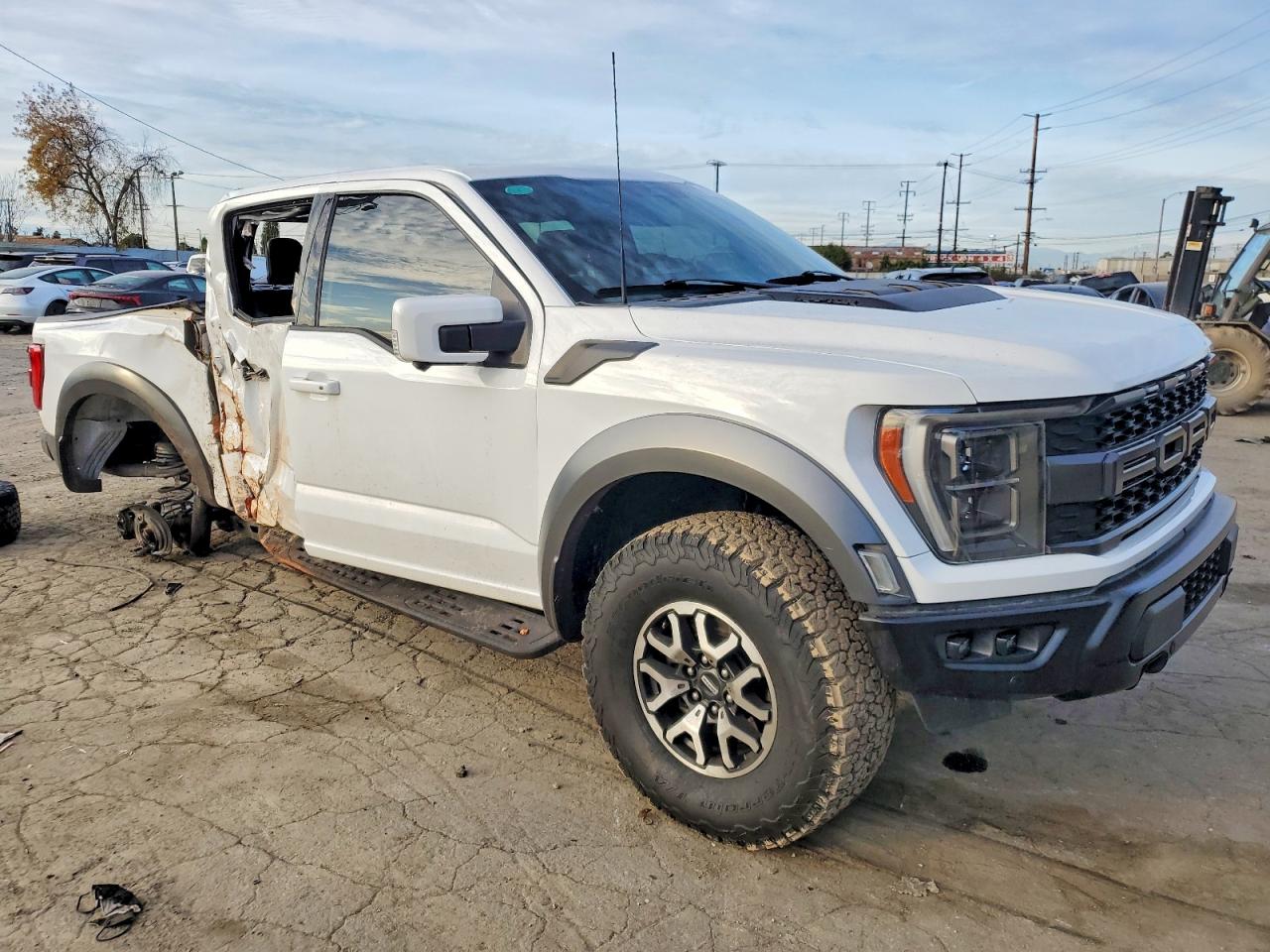 2023 FORD F150 RAPTOR photo 4