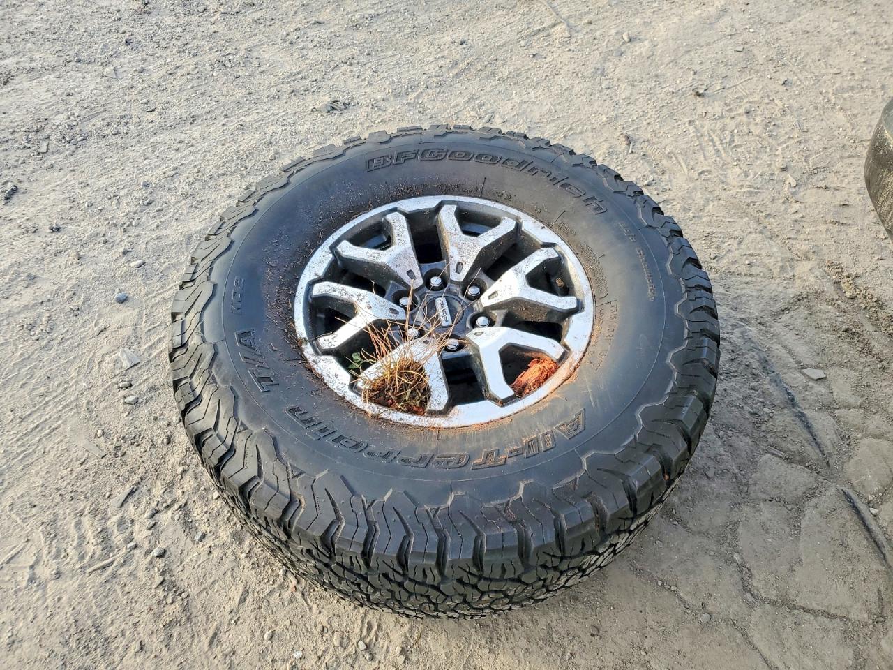 2023 FORD F150 RAPTOR photo 12