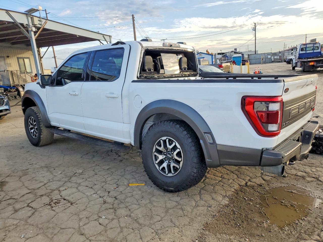 2023 FORD F150 RAPTOR photo 2