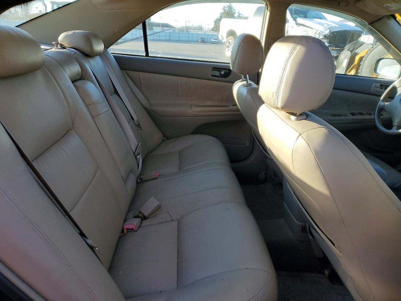 2002 TOYOTA CAMRY LE photo 10