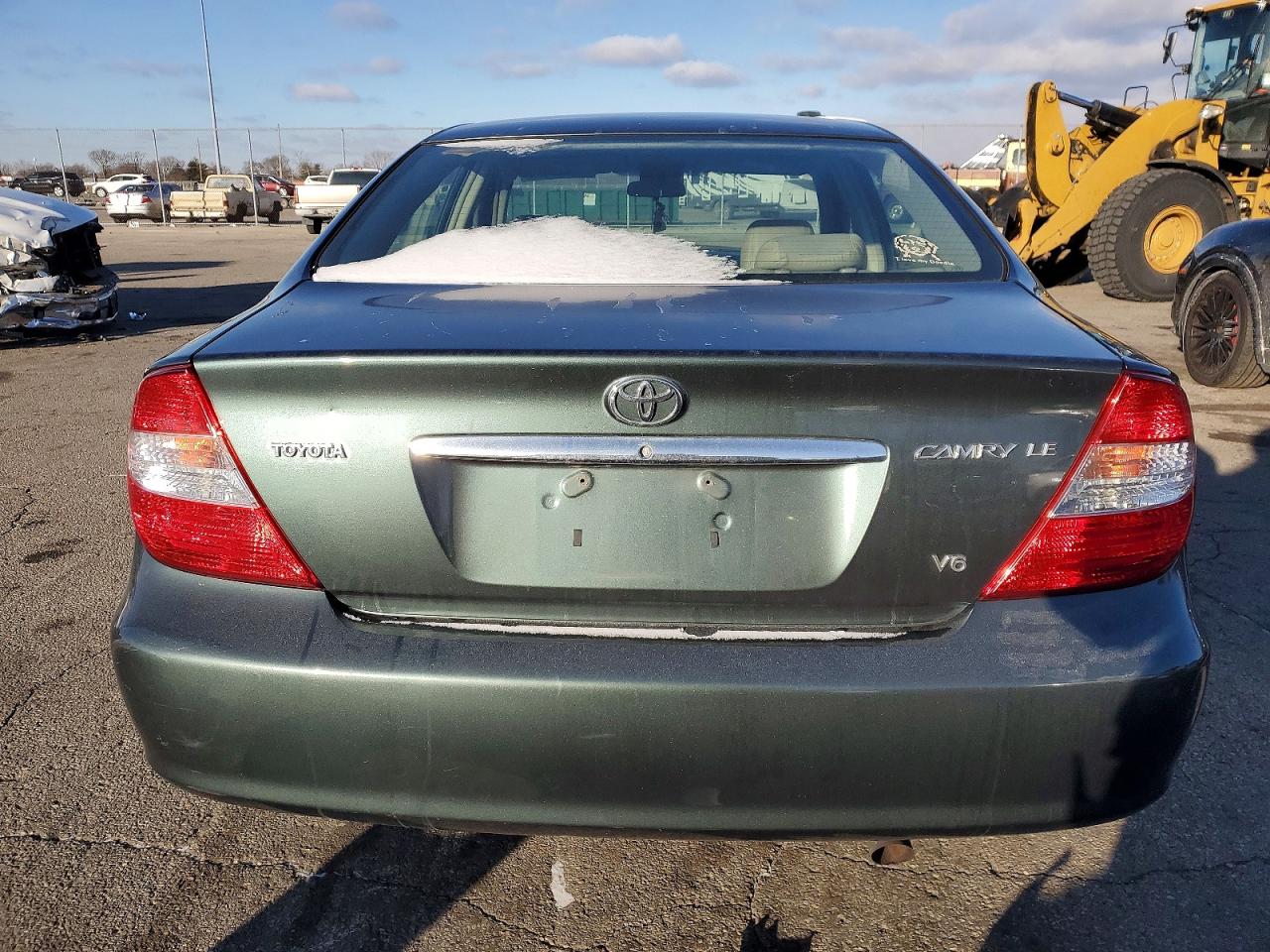 2002 TOYOTA CAMRY LE photo 6