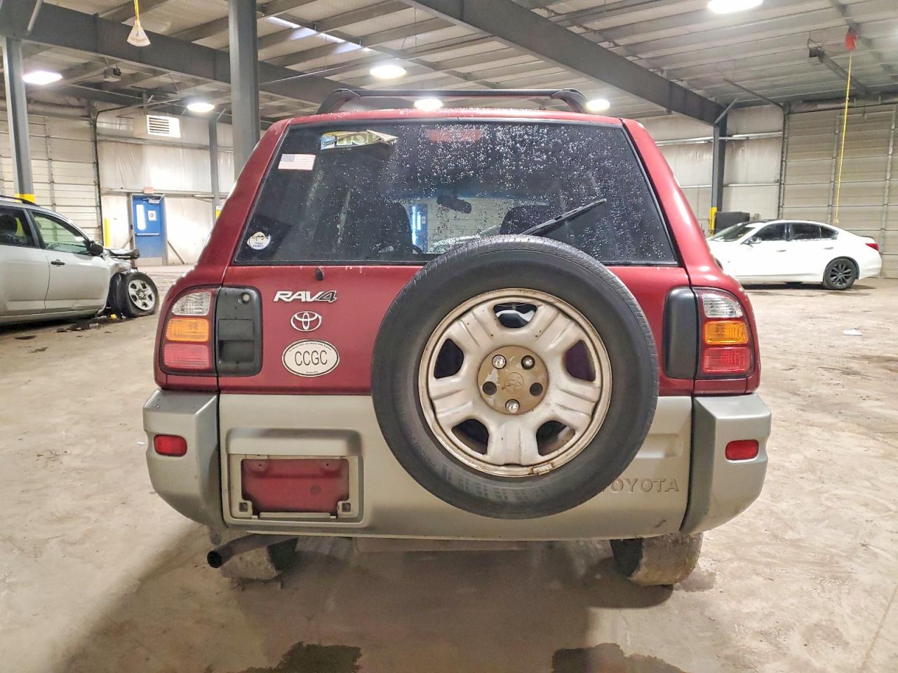 2000 TOYOTA RAV4 photo 11