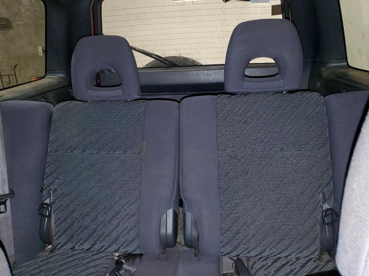 2000 TOYOTA RAV4 photo 19