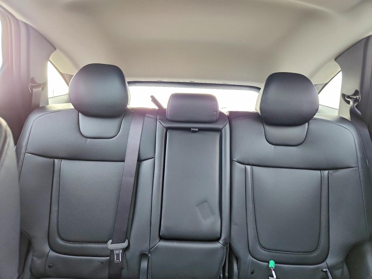 2026 HYUNDAI TUCSON SEL PREMIUM photo 28