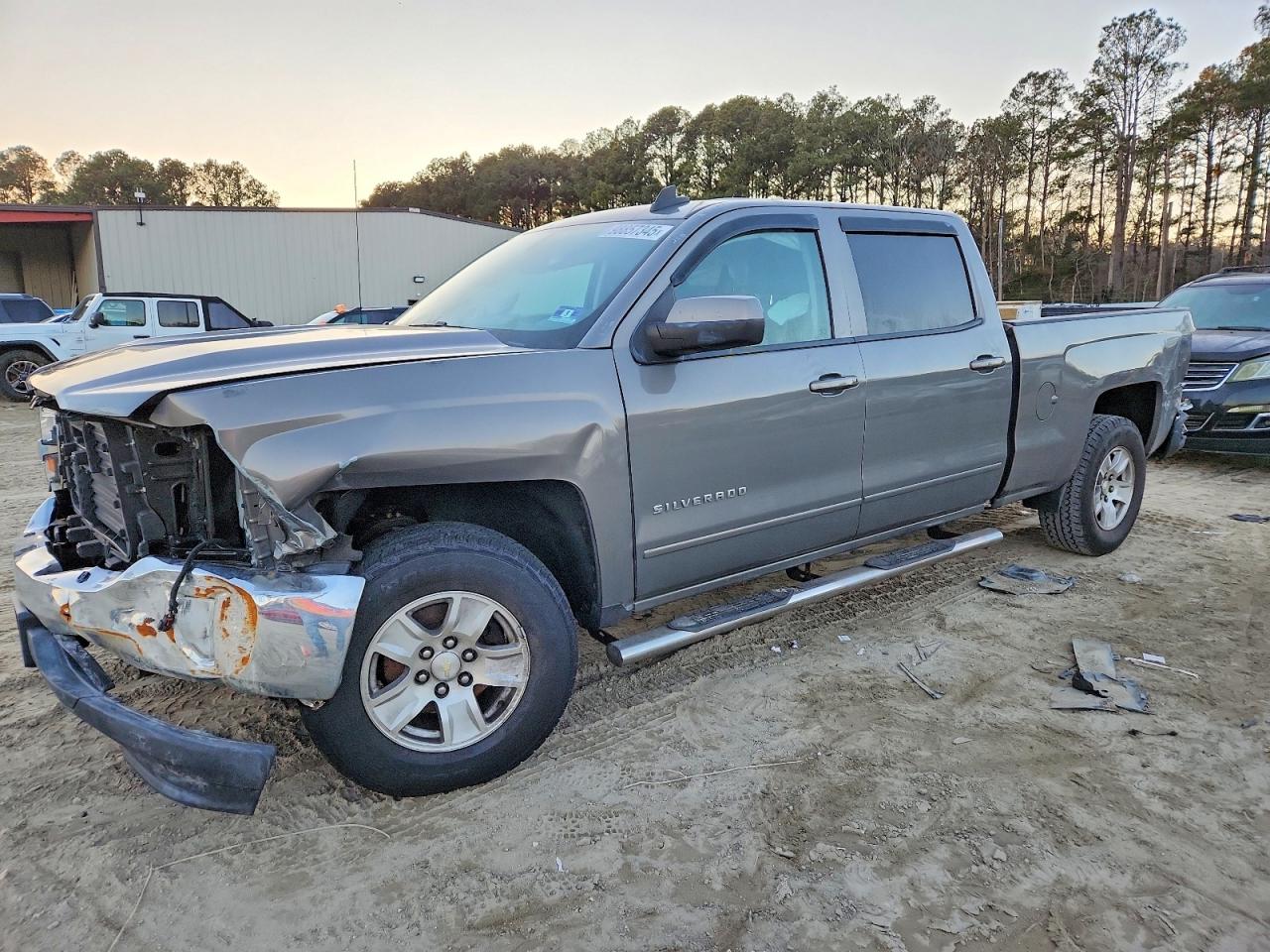 2017 CHEVROLET SILVERADO