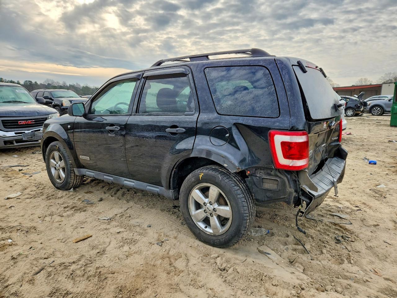 2008 FORD ESCAPE XLT photo 2