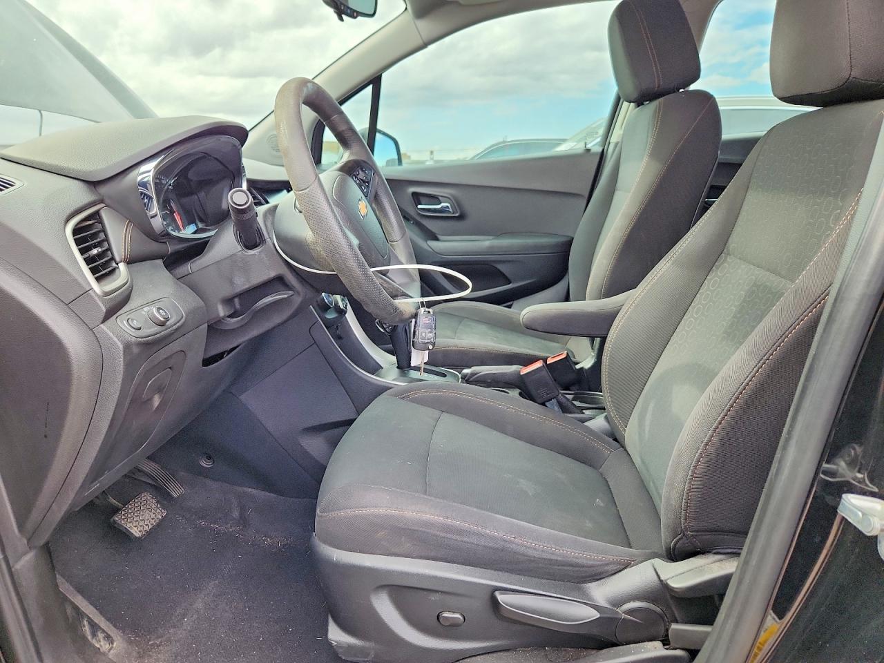 2017 CHEVROLET TRAX LS photo 7