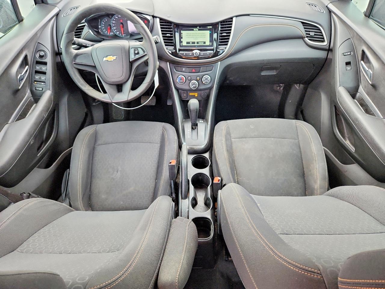 2017 CHEVROLET TRAX LS photo 8