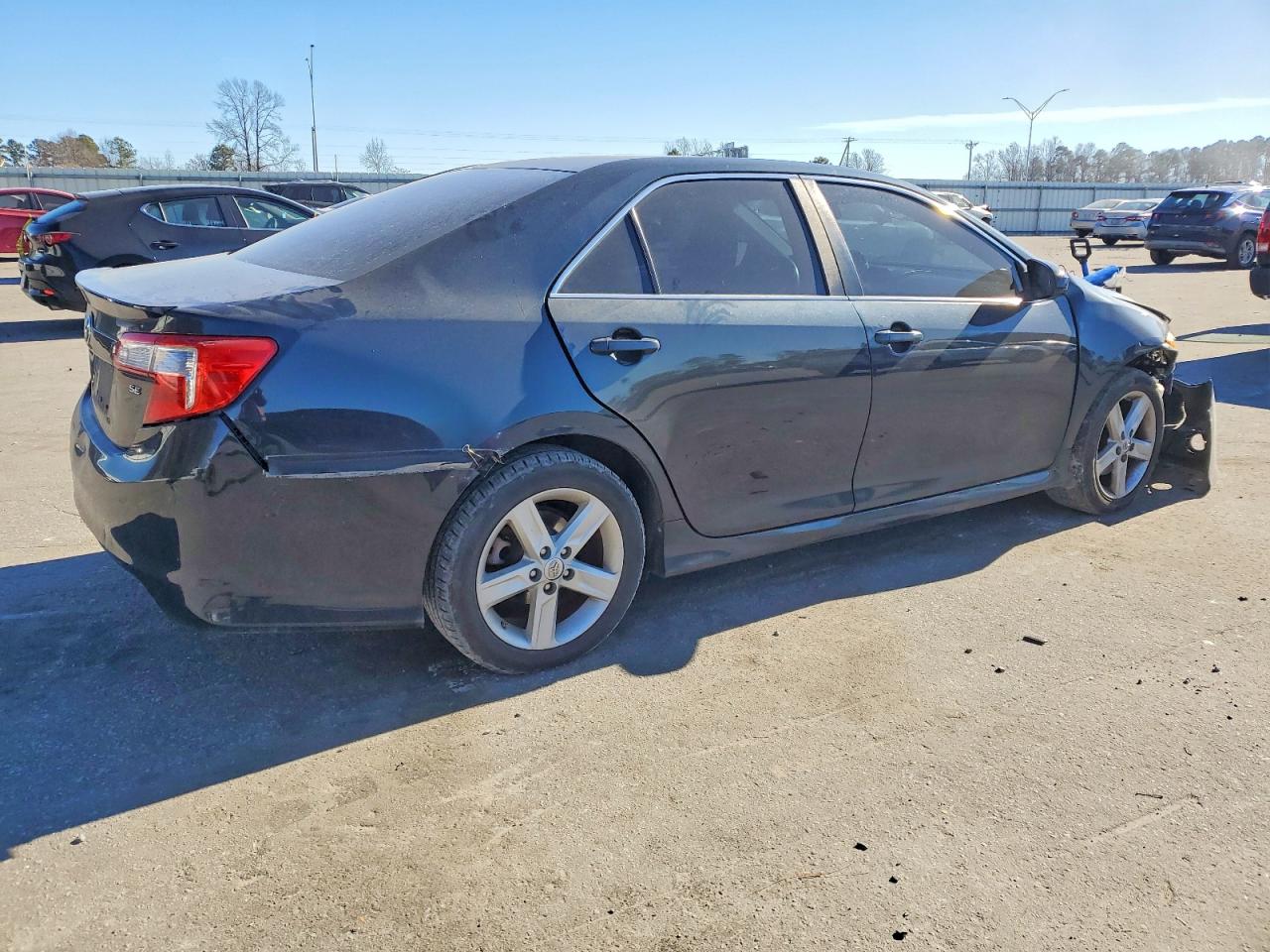 2013 TOYOTA CAMRY SE photo 5