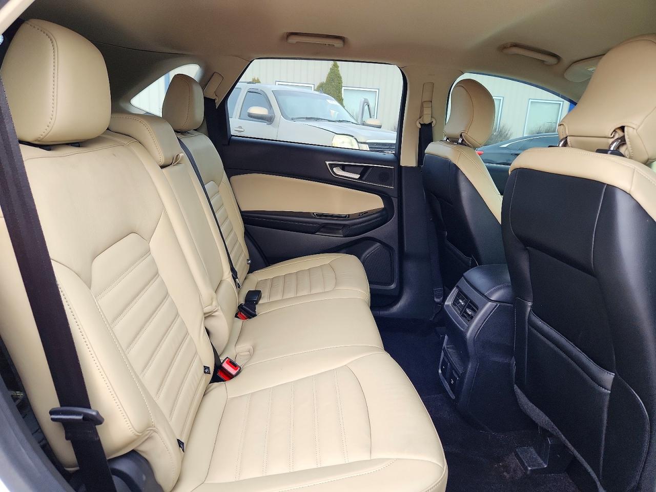 2016 FORD EDGE SEL photo 11