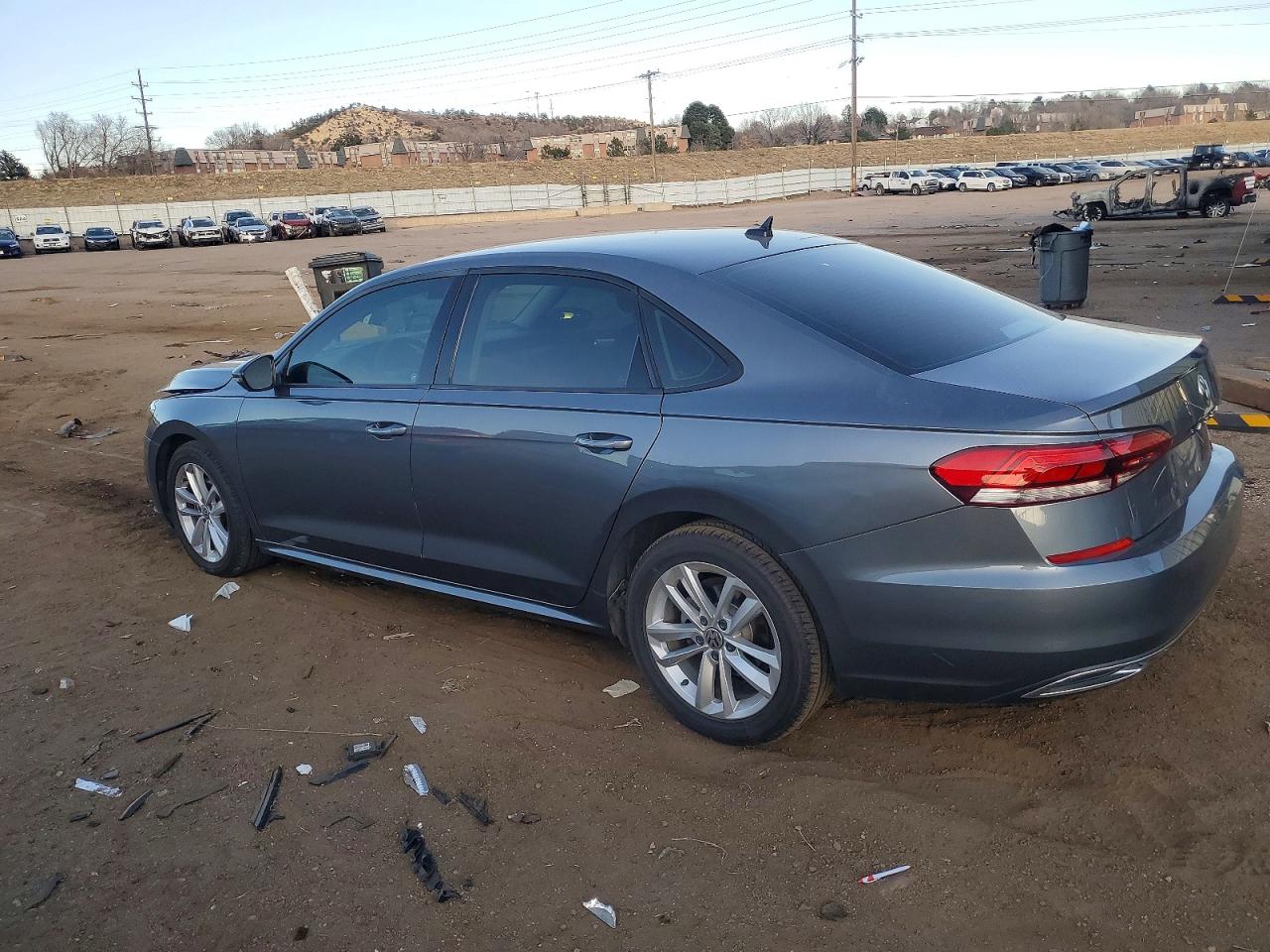 2020 VOLKSWAGEN PASSAT S photo 2