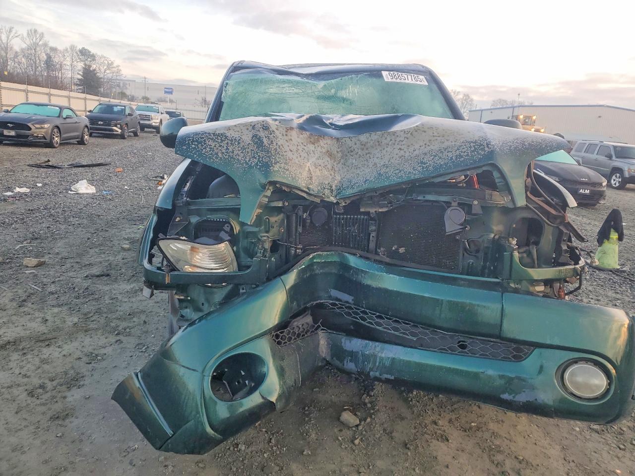 2004 TOYOTA TUNDRA LIMITED photo 5