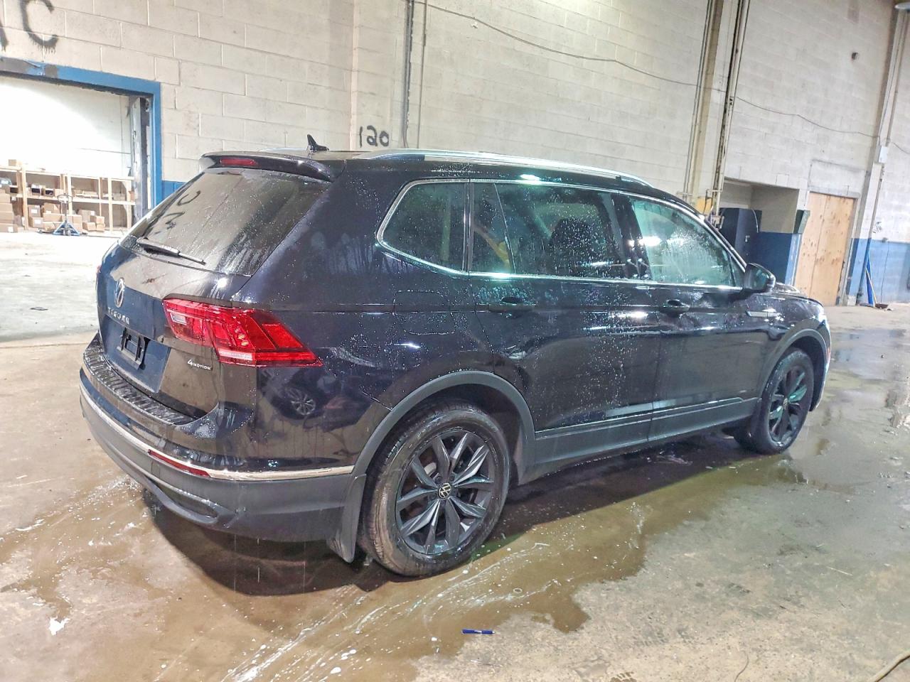 2024 VOLKSWAGEN TIGUAN SE photo 3