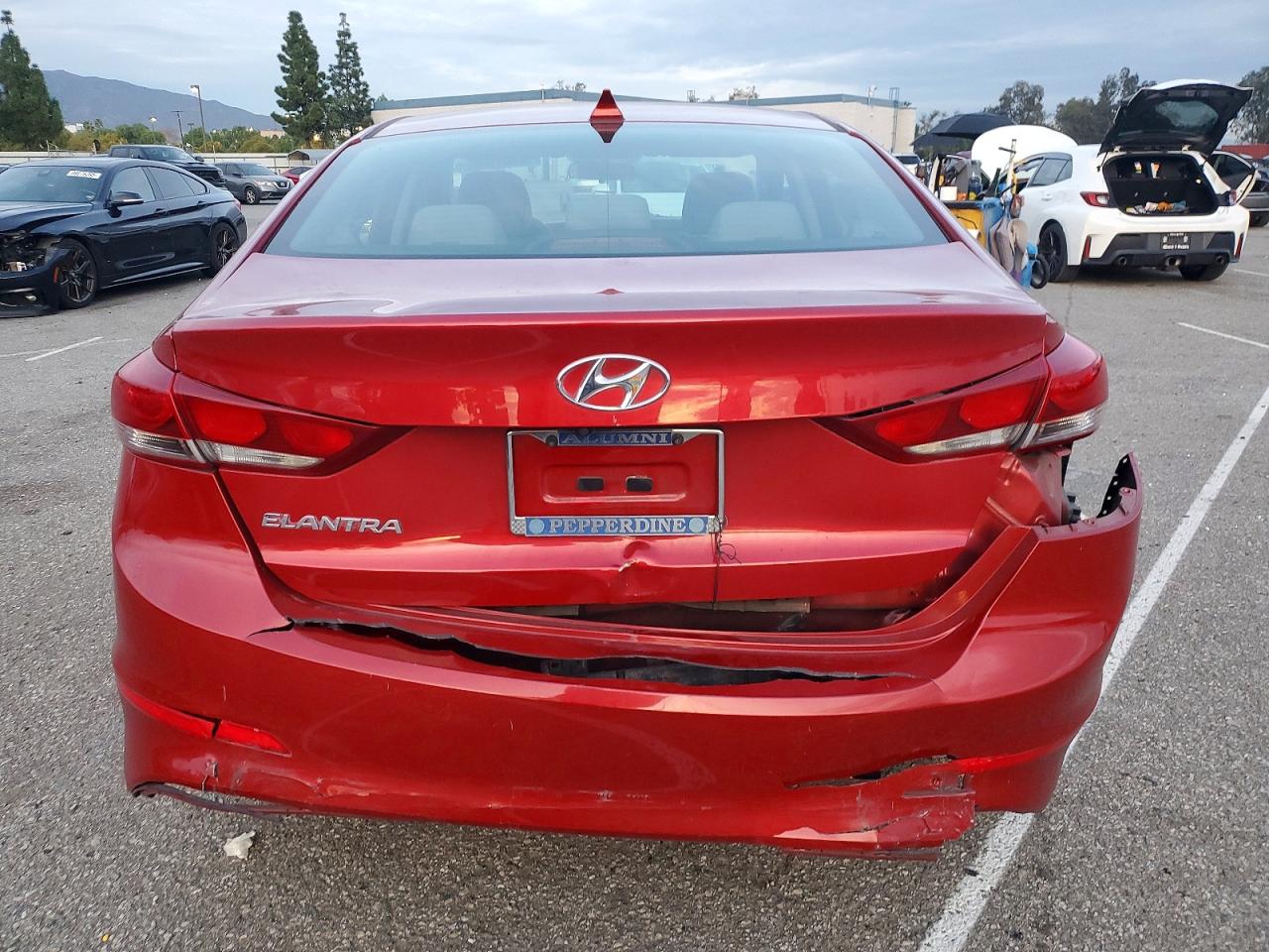 2017 HYUNDAI ELANTRA SE photo 6