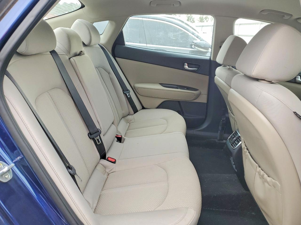 2016 KIA OPTIMA LX photo 10