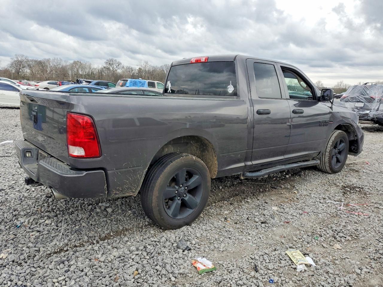 2018 RAM 1500 ST photo 3