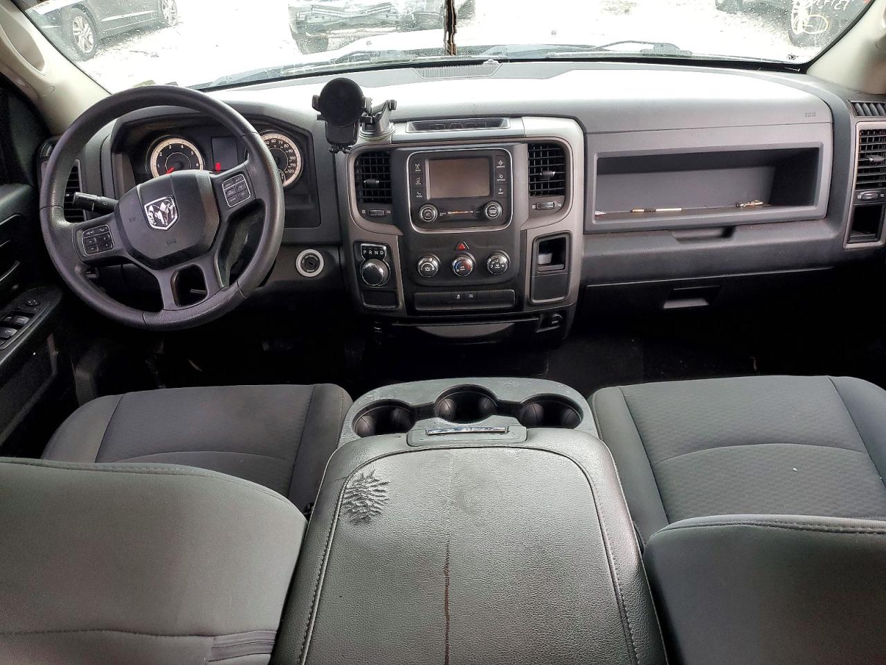 2018 RAM 1500 ST photo 8