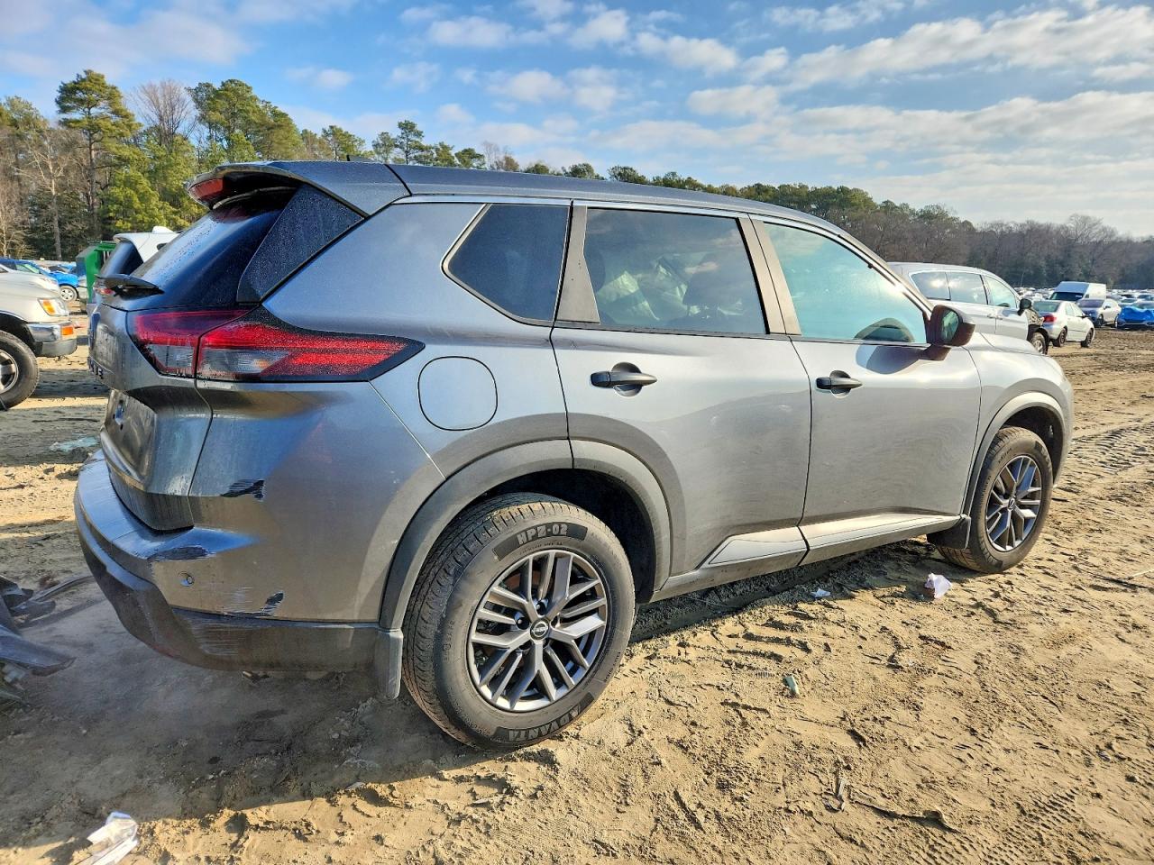 2024 NISSAN ROGUE S photo 3